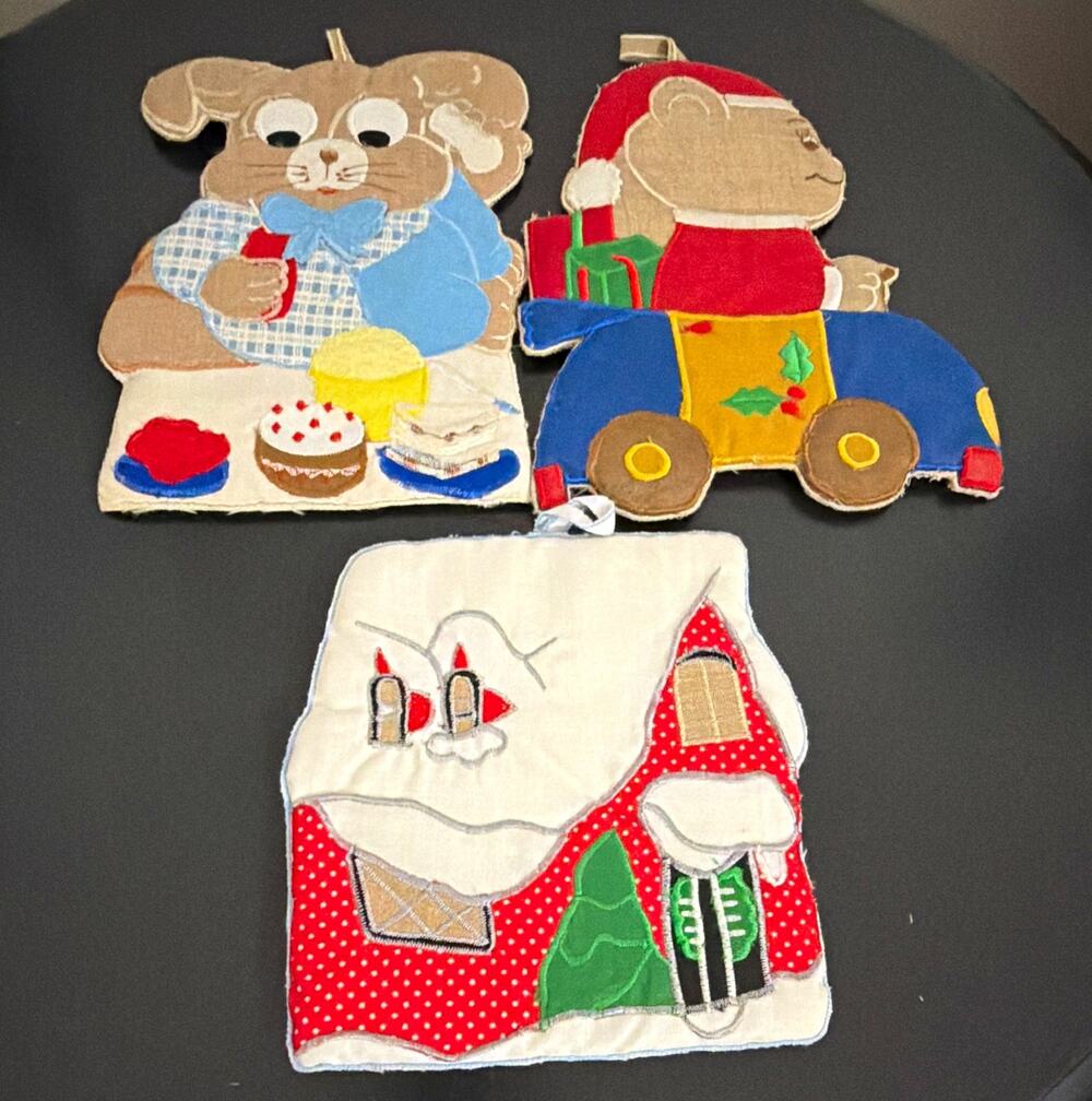 Christmas Bear Applique Fabric Potholders Set of 3 w/ Hanging Loops, Washable